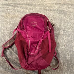 Osprey Women's Magenta Backpack daylite